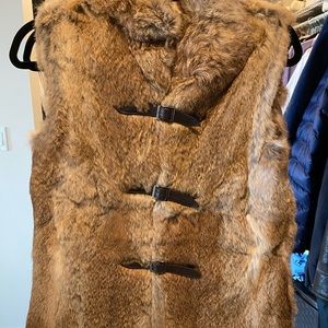 Love token real fur vest in xs